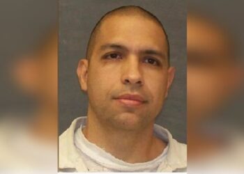 Conmoción en Texas por la carrera sanguinaria de un peligroso fugitivo