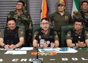Los policías y el voluntario fueron asesinados cuando estaban de rodillas, dos colombianos vinculados