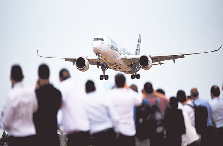 Boeing supera en pedidos a Airbus en feria aeronáutica