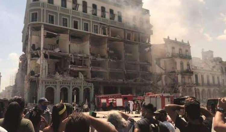 Fuerte explosión en hotel céntrico de La Habana deja 22 muertos