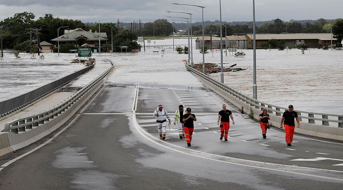 Australia ordena evacuar a 200.000 personas por tormenta que se acerca a Sídney