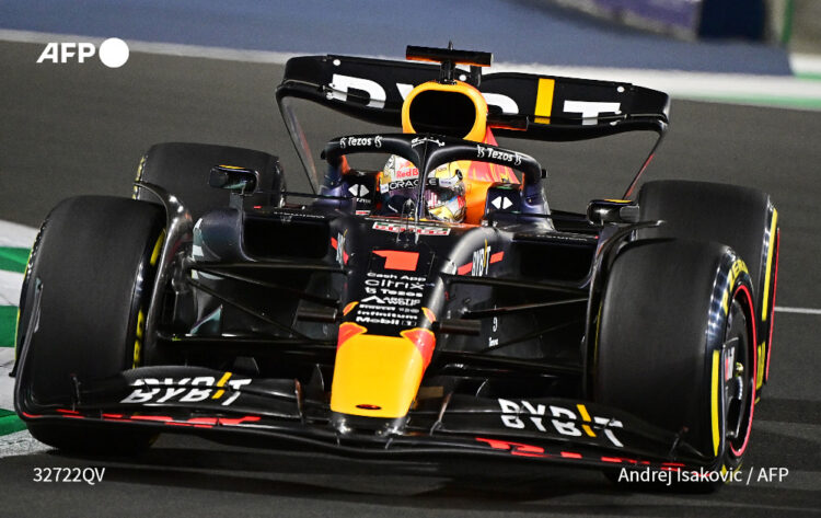 Verstappen triunfa en Arabia Saudita por delante de los Ferrari
