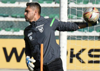 Daniel Vaca se queda en La Paz por un tema familiar