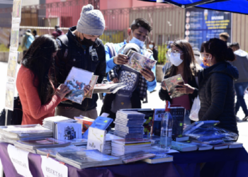 Homenajearán a Jaime Saenz en la Jisk’a Feria del Libro