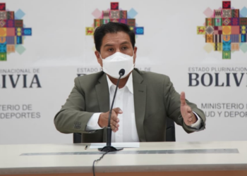Salud destituye a Tejerina de la CNS y afirma que el diálogo con trabajadores continuará