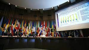 Ingresos de gobiernos de América Latina alcanzan máximo en 30 años en 2021 en relación al PIB