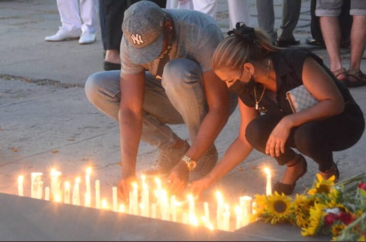 Emotiva vigilia en Cuba por víctimas de explosión de hotel Saratoga