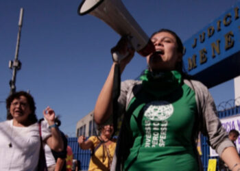 Salvadoreña encarcelada por aborto: ‘Perdí mi juventud, mi familia’