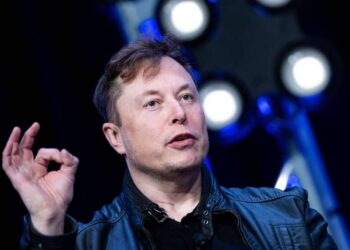 Musk puso en la mira a una ejecutiva líder de la moral en Twitter