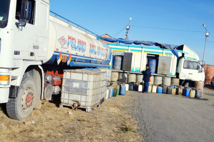 Plan ANH: bajar Bs 38 MM la subvención de los carburantes en EESS fronterizas