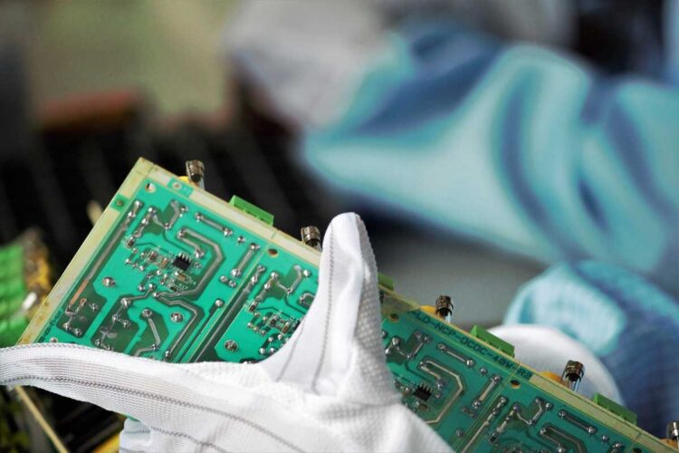La escasez de chips, un túnel aún oscuro para la industria tecnológica