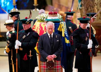 Últimas horas en Escocia del féretro de Isabel II antes de viajar a Londres