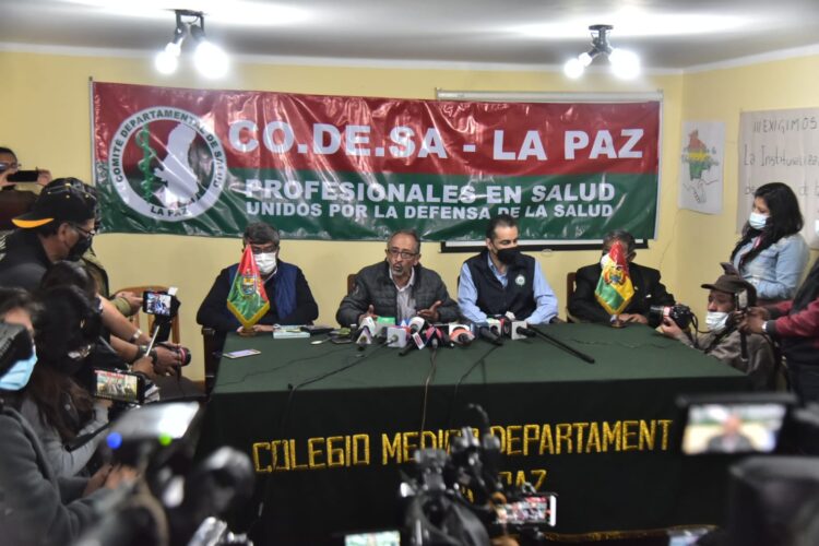Paro: Galenos califican de contundente su protesta y el Gobierno ve hasta 8% de acatamiento