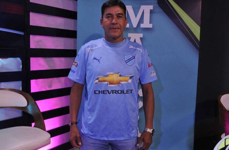 Mercado quiere ser parte del centenario de Bolívar