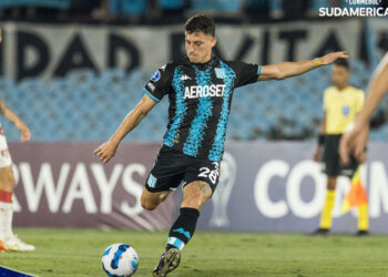 Con agónico gol, Racing Club gana 1-0 de visita al River uruguayo por Sudamericana