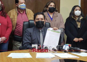 Suspenden hasta el 19 de abril negociación Gobierno-médicos