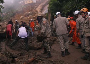 Suben a 152 los muertos tras alud en el estado de Río de Janeiro
