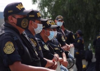 Cuatro policías peruanos heridos deja ataque a puesto fronterizo con Brasil
