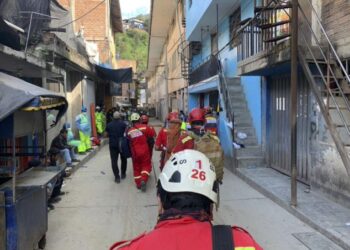 Alud sepulta decenas de casas en región de La Libertad en Perú