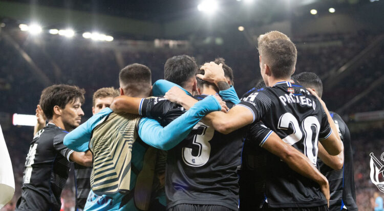 La Real Sociedad tumba al United en una jornada europea manchada por la violencia