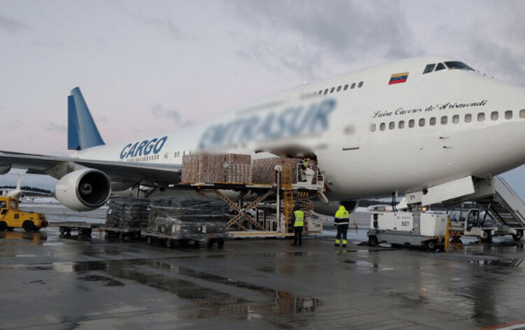 Juez permite salir de Argentina a parte de la tripulación de avión venezolano