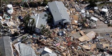 Florida cuenta sus muertos tras el paso del huracán Ian, que vuelve a reforzarse