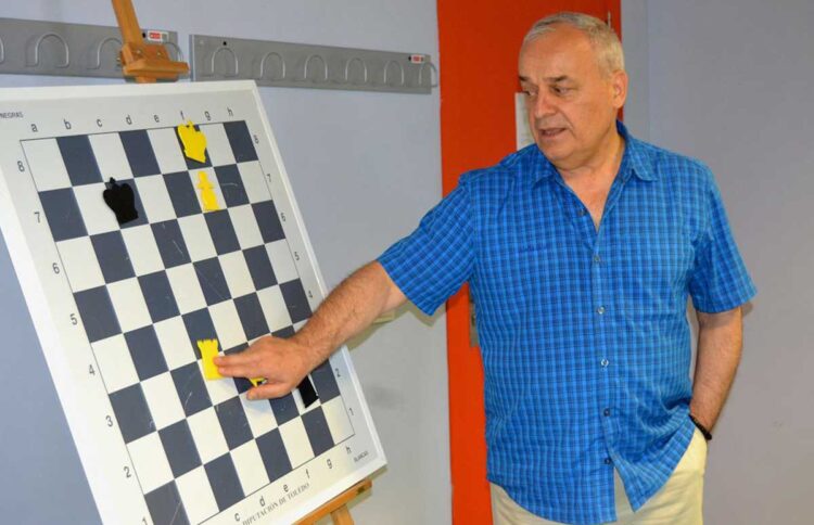 Club Blitz ofrecerá un curso online con el mejor entrenador del mundo
