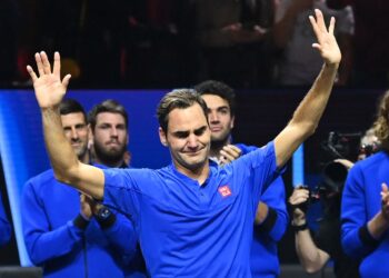 Federer acaba su carrera con una derrota en dobles con Nadal en la Laver Cup