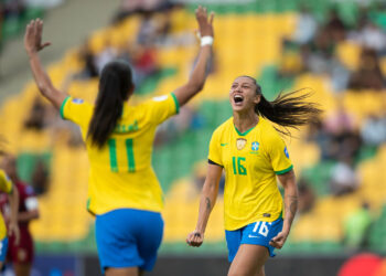 Brasil golea 4-0 a Venezuela y se mete en semis de la Copa América femenina