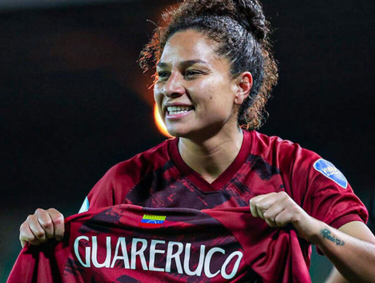 Venezuela vence 2-0 a Perú en Copa América Femenina con su estrella Deyna Castellanos