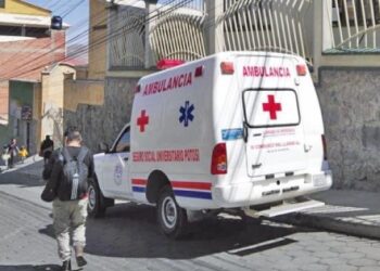 Destituyen a 17 funcionarios por caso ambulancias en Potosí y activan denuncia contra empresa