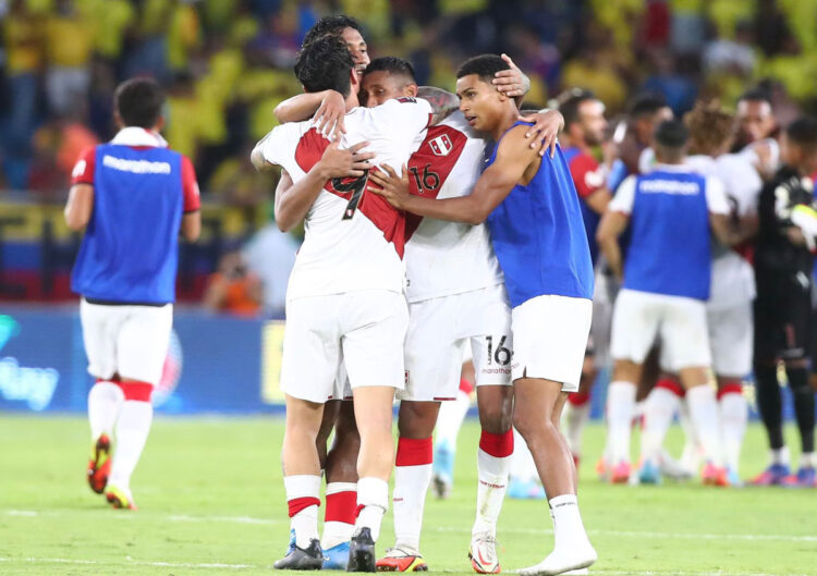 Perú encamina el rumbo; Colombia y Bolivia tambalean en eliminatoria sudamericana