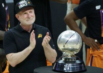 La NBA suspende por un año al dueño de los Suns por racismo y misoginia