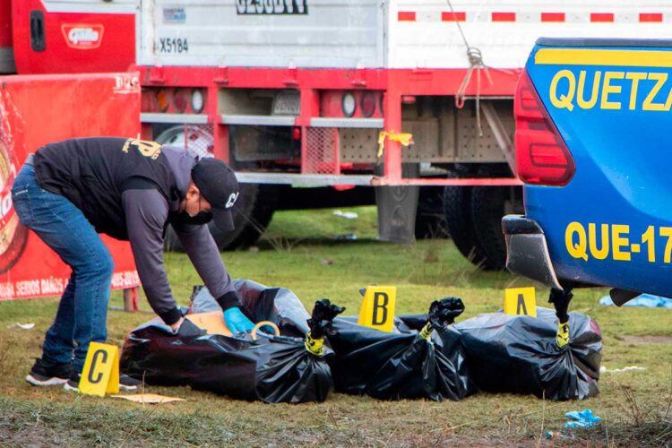 Estampida en festejo patrio de Guatemala deja nueve muertos