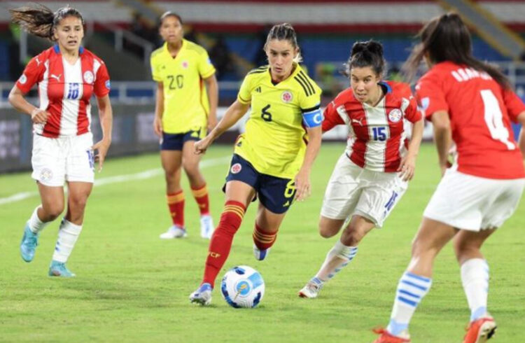 La anfitriona Colombia golea 4-2 a Paraguay en la primera jornada de la Copa América Femenina
