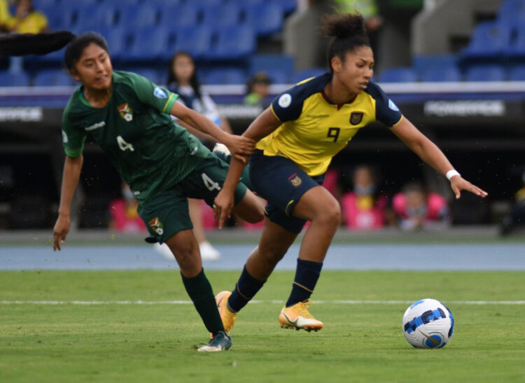 Ecuador golea a Bolivia 6-1 en el arranque de la Copa América femenina