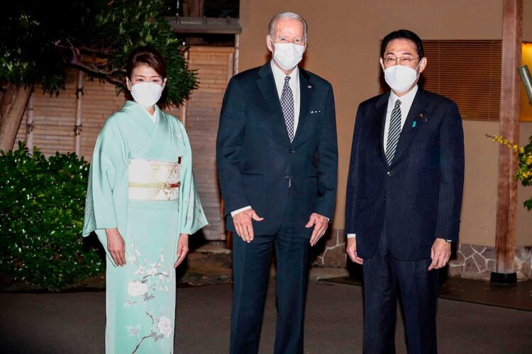 EEUU refuerza vínculos con Japón y presenta iniciativa comercial asiática