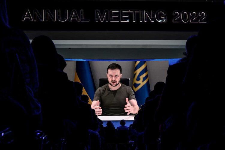 Zelenski obtiene ayuda militar