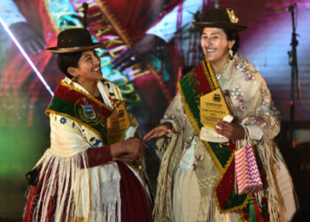 Yulisa Paco del macrodistrito Cotahuma es elegida Cholita Paceña 2022