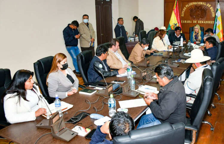 Legislativo cierra fase de postulaciones con 40 candidatos a Contralor del Estado