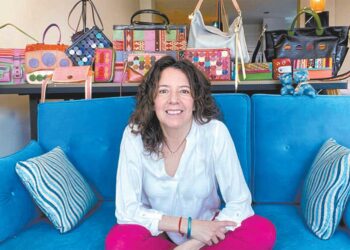 Claudia Oporto: carteras que hablan de la cultura boliviana