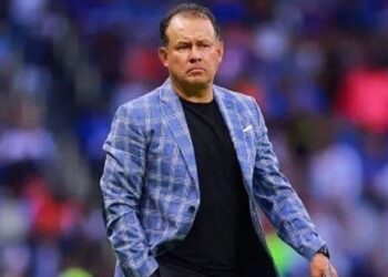 El peruano Juan Reynoso es el nuevo seleccionador de fútbol de Perú