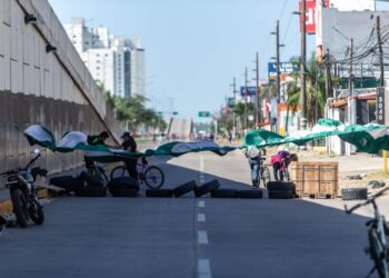 Uno de los puntos de bloqueo en Santa Cruz. Foto: Archivo