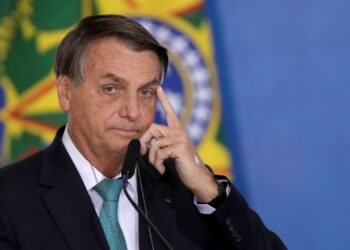 Tribunal de La Haya recibe denuncia contra Bolsonaro por crímenes de lesa humanidad