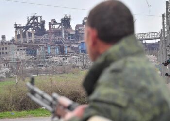 ‘Rendirse no es una opción’, dicen las fuerzas ucranianas en planta de Azovstal