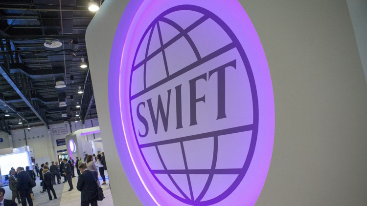 Alemania dispuesta a limitar acceso de Rusia al sistema iterbancario SWIFT