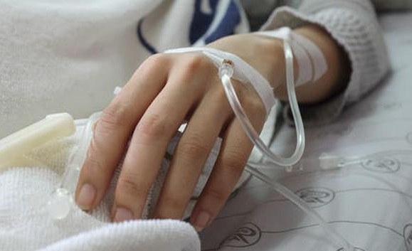 Kermesse solidaria para paciente con cáncer se frustra luego de que un taxista robó bebidas y comida