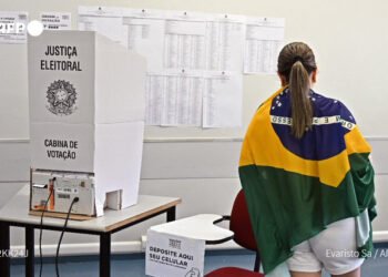 Brasil, en tensa espera del desenlace del duelo entre Lula y Bolsonaro