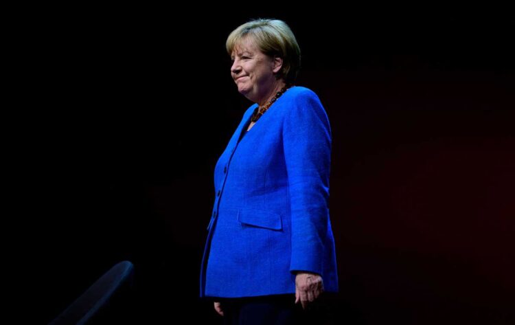Ucrania critica justificaciones de Merkel para acercarse a Rusia