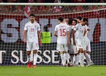 España gana con sufrimiento 1-0 a Suiza en la Liga de Naciones